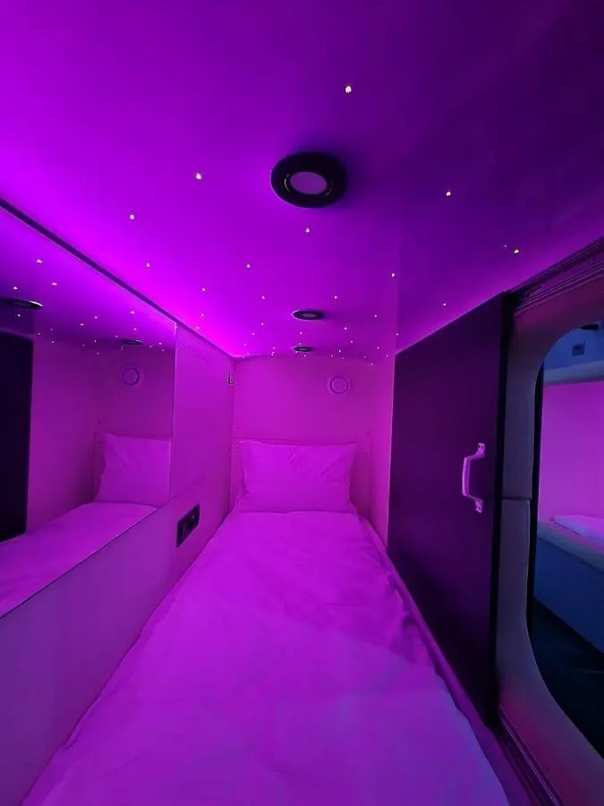 Capsule Hotel Constellation 91 Львов Украина